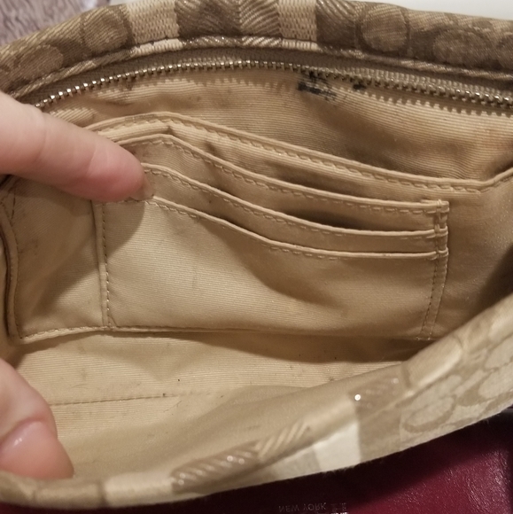 COACH Legacy Clutch (Flaws) - Picture 9 of 10